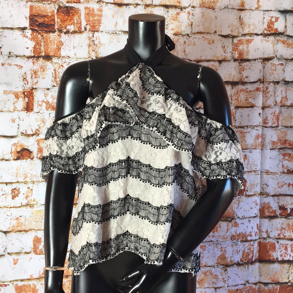 J. O. A. Los Angeles Lace Off The Shoulder Halter
